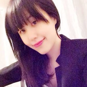 Meet your Posher, Yue